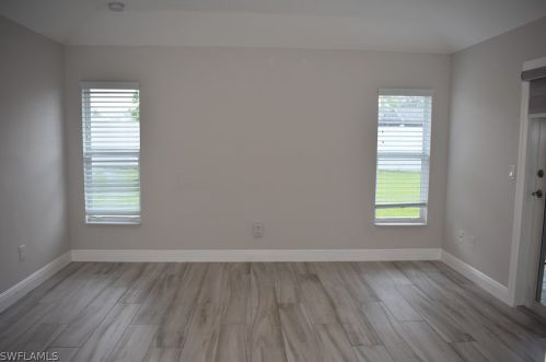 2927 11 Ct, Cape Coral FL  33914-5108 exterior