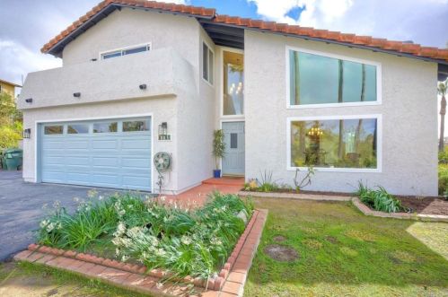 2153 Dons Way, Vista, CA 92084-6513
