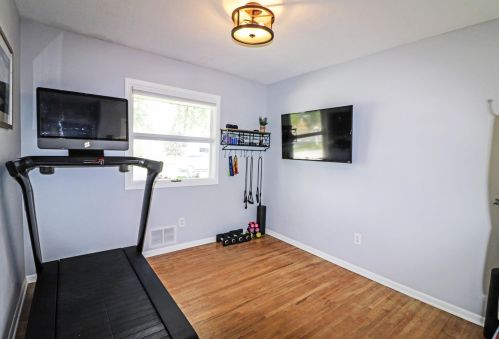 3346 Boone Cir, Minneapolis MN 55427-1851 exterior