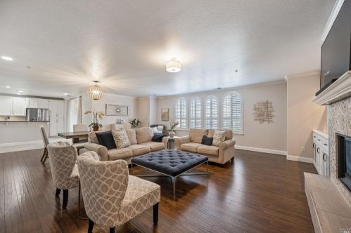 416 Emily Rose Cir, Windsor CA  95492-7732 exterior