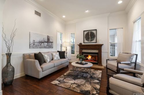 31 Harcourt, Newport Beach, CA 92657-2102