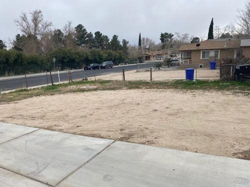15484 5th St, Victorville, CA 92395-3548