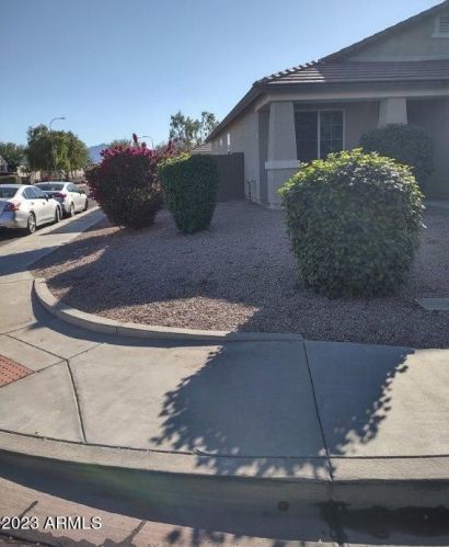 11741 Chase Ln, Avondale AZ  85323-7708 exterior