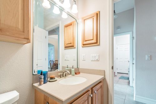 6462 Hickory View Dr, Lakeland FL  33813-0805 exterior
