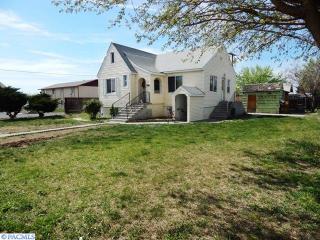 932 8th Ave, Pasco, WA 99301-5732