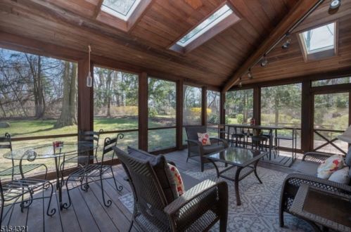 6 Pickwick Ln, Mountain Lakes NJ  07046-1434 exterior