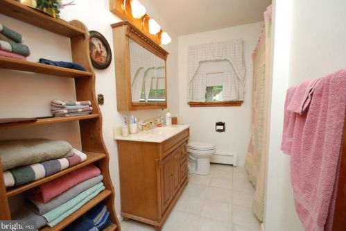 730 Nicholson Ave, Douglassville PA  19518-1569 exterior