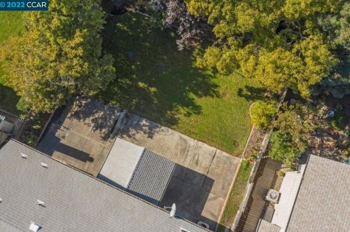 9456 Fairlight Ct, Elk Grove CA  95758-1031 exterior