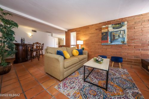 4741 Mountain Ave, Tucson, AZ 85714-3201