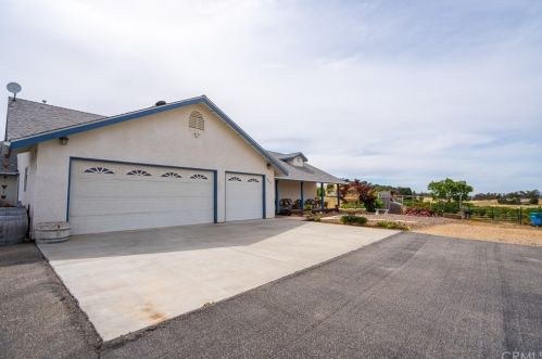840 Climbing Tree Ln, Templeton, CA 93465-9638