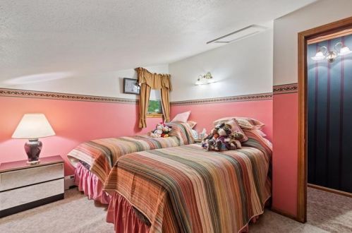 110 Mcclelland Ave, Greenville PA  16125-8004 exterior