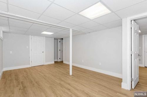 577 Ewing Ave, Franklin Lakes NJ  07417-2302 exterior