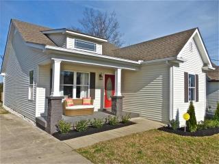 1111 Howard Ave, Nashville, TN 37216-2714