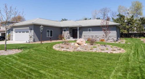 301 Marathon St, Marshfield, WI 54449-1772