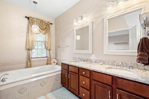 2006 Sterling Dr, Mc Donald PA  15057-3512 exterior