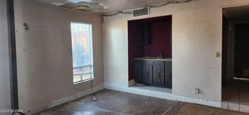 4120 Dryden Ln, Tucson, AZ 85712-4516