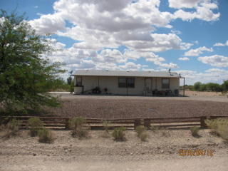 2302 Wickenburg Rd, Tonopah AZ  85354-7067 exterior