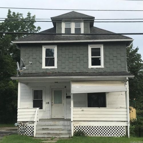 118 Academy Ave, Middletown, NY 10940-5212