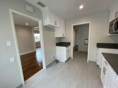 4635 Paramount Blvd, Lakewood CA  90712-3650 exterior