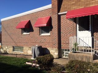 8822 Bradford St, Philadelphia PA  19115-5002 exterior