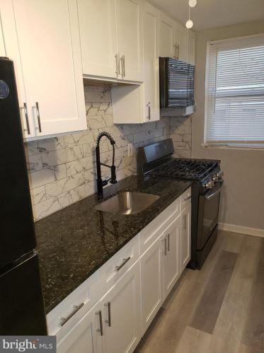 6353 Eastwood St, Philadelphia PA  19149-2819 exterior