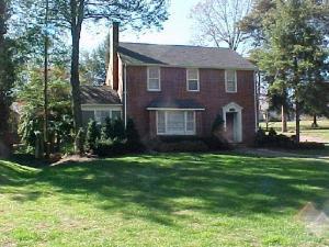 1207 Court St, Maryville, TN 37803-6037