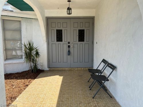 219 46th Ter, Cape Coral, FL 33904-8502