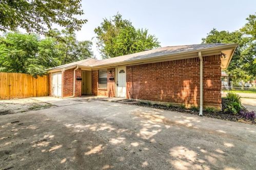 2710 Livingston Ave, Fort Worth TX  76110-2917 exterior