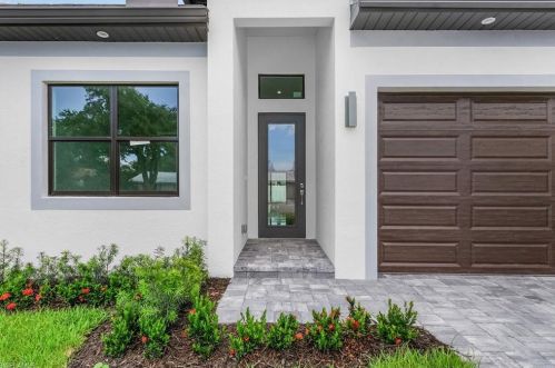 845 103rd Ave, Naples FL  34108-3224 exterior