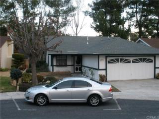 2012 Cottage Way, Vista, CA 92081-8906