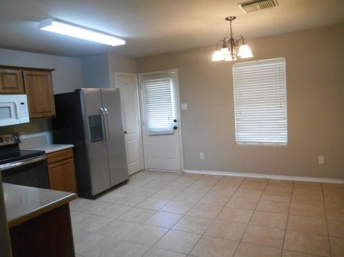 3127 Lauren Oaks Ln, Humble TX  77396-3598 exterior