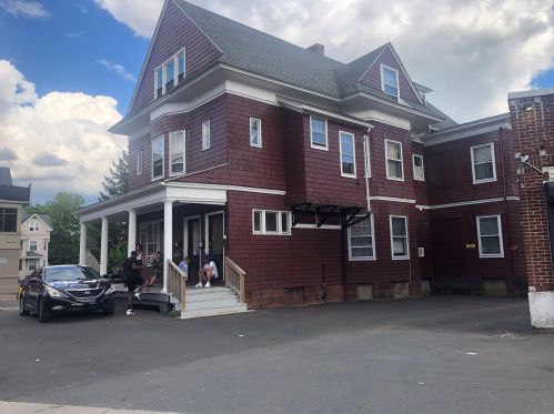 1517 New Britain Ave, Hartford, CT 06110-1659