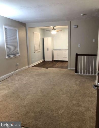 319 Pennewill Dr, New Castle, DE 19720-1811