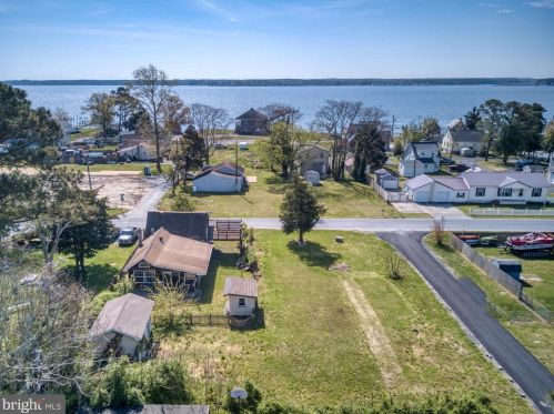 28432 Delaware Ave, Millsboro, DE 19966-2586