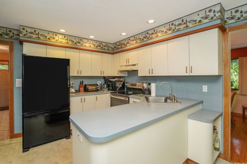 58 Liso Dr, Mount Sinai NY  11766-1917 exterior