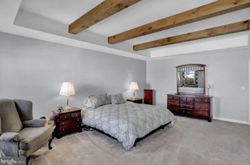 15 Waverly Ln, Carlisle PA  17015-7119 exterior