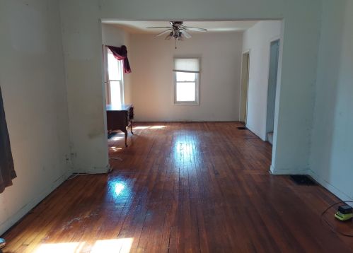 6504 22nd Ave, Kenosha, WI 53143-1218