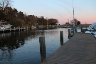 55 Island Dr, Bricktown, NJ 08724-4455