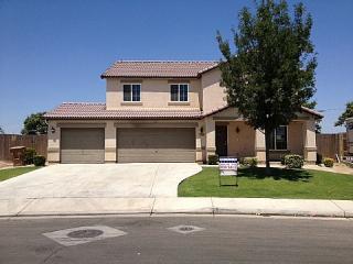 5703 Luckman Dr, Bakersfield, CA 93311-2459