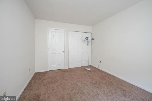 206 Steeplechase Ct, West Deptford NJ  08096-6804 exterior