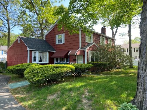 80 Bennington St, Springfield, MA 01108-3504