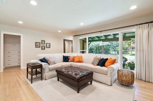 640 Pennsylvania Ave, Glendora CA  91740-4324 exterior