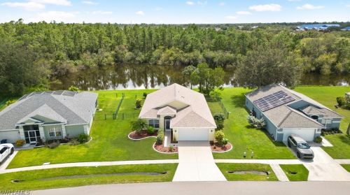 4421 Varsity Lakes Dr, Lehigh Acres, FL 33971-2038