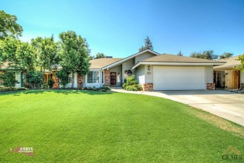 9813 Treetop Ave, Bakersfield, CA 93312-2348