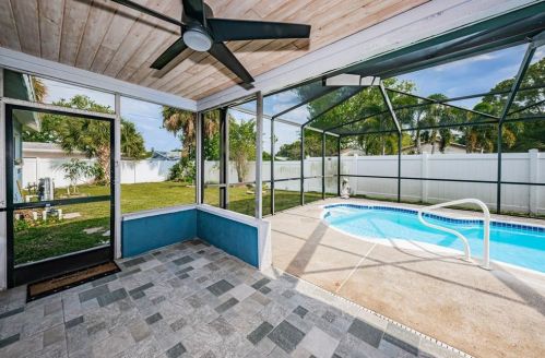 5604 102nd Ave, Pinellas Park FL  33782-3306 exterior