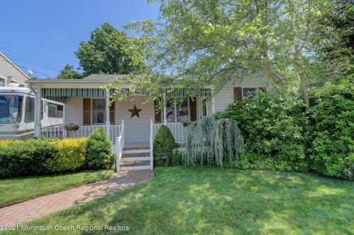 28 Rivington Ave, West Long Branch, NJ 07764-1411