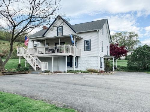 5 Sabella Pl, Marlborough, NY 12542-5941