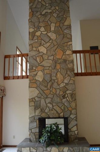 61 Ponderosa Ln, Bybee VA  22963-2405 exterior