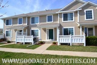 693 Williams Ct, Waukee IA  50263-8395 exterior