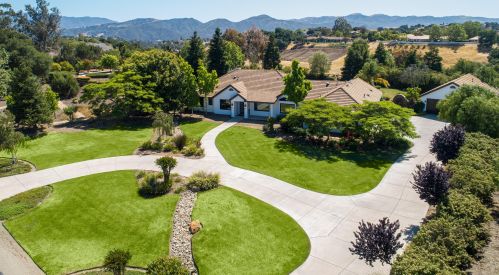 1261 Ladan Dr, Solvang, CA 93463-9787